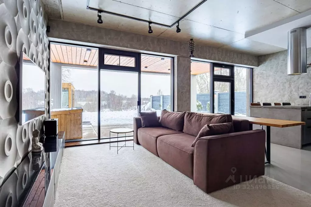 Дом в Ленинградская область, Всеволожский район, Бугровское городское ... - Фото 1