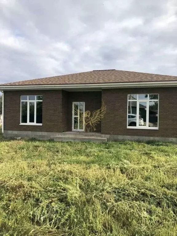 Дом в Белгородская область, Старооскольский городской округ, с. ... - Фото 1