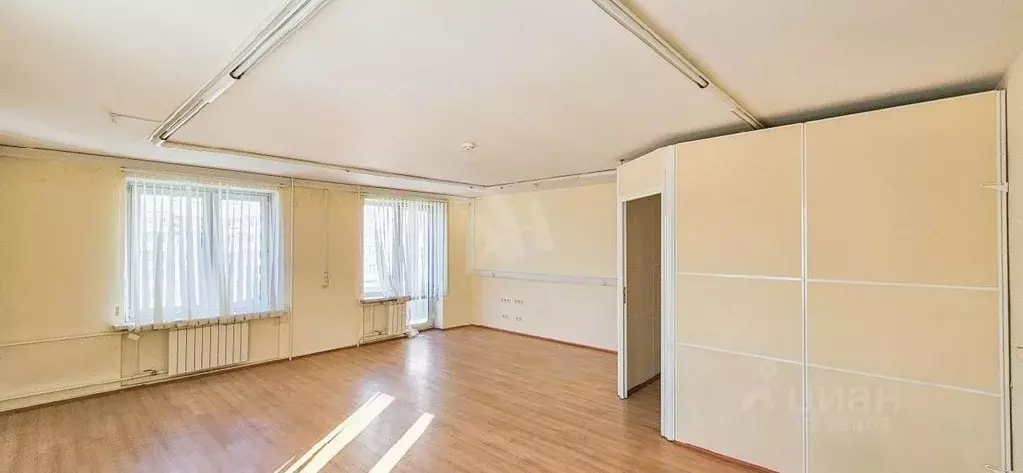 Офис в Москва ул. Каховка, 31К2 (90 м) - Фото 1