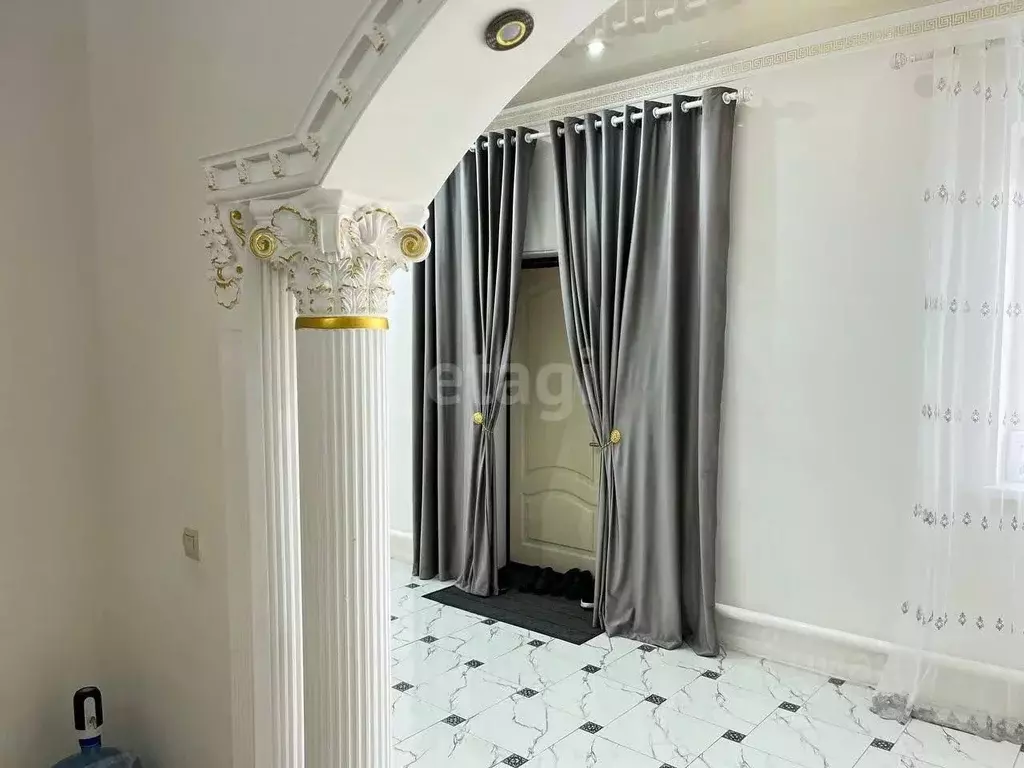 Дом в Ингушетия, Назрановский район, с. Плиево ул. П. Плиева (130 м) - Фото 1