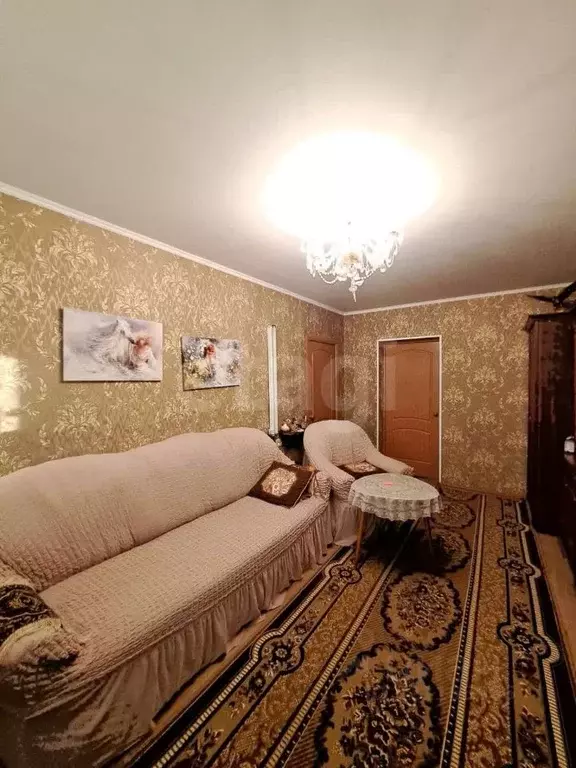 3-к кв. Саратовская область, Балашов ул. 50 лет ВЛКСМ, 21А (58.1 м) - Фото 1