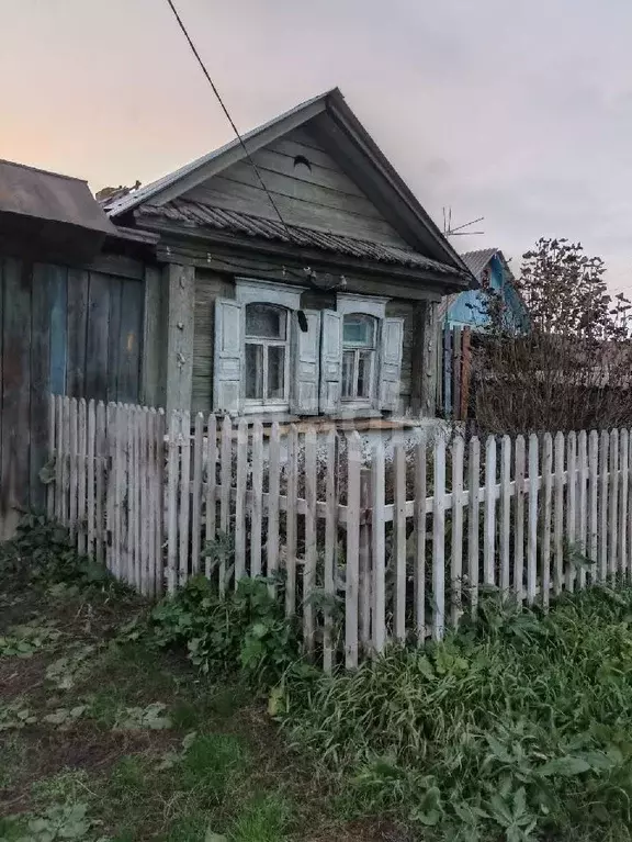 Дом в Челябинская область, Миасс Кирпичная ул. (24 м) - Фото 1