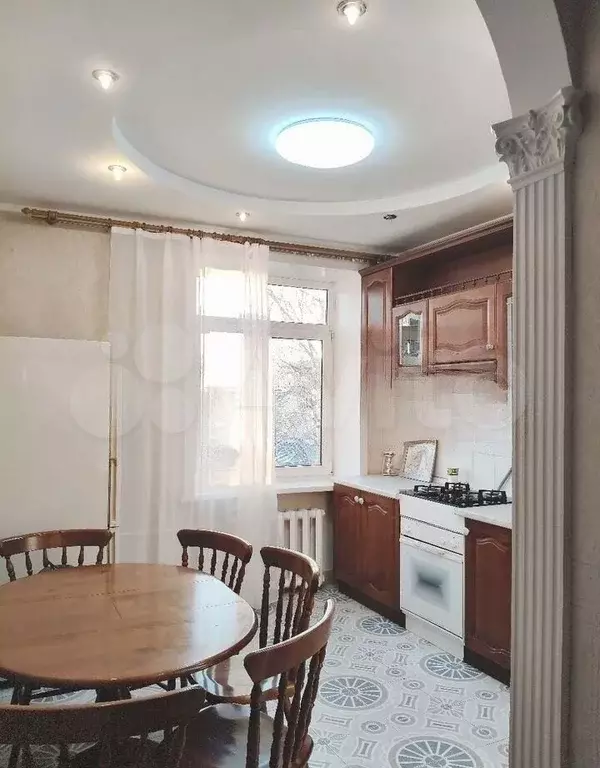 2-к. квартира, 50 м, 5/5 эт. - Фото 1