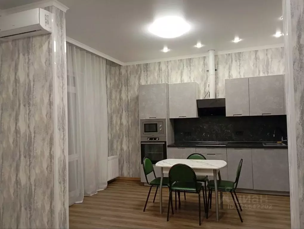 2-к кв. Тюменская область, Тюмень ул. Павла Никольского, 12 (80.0 м) - Фото 2