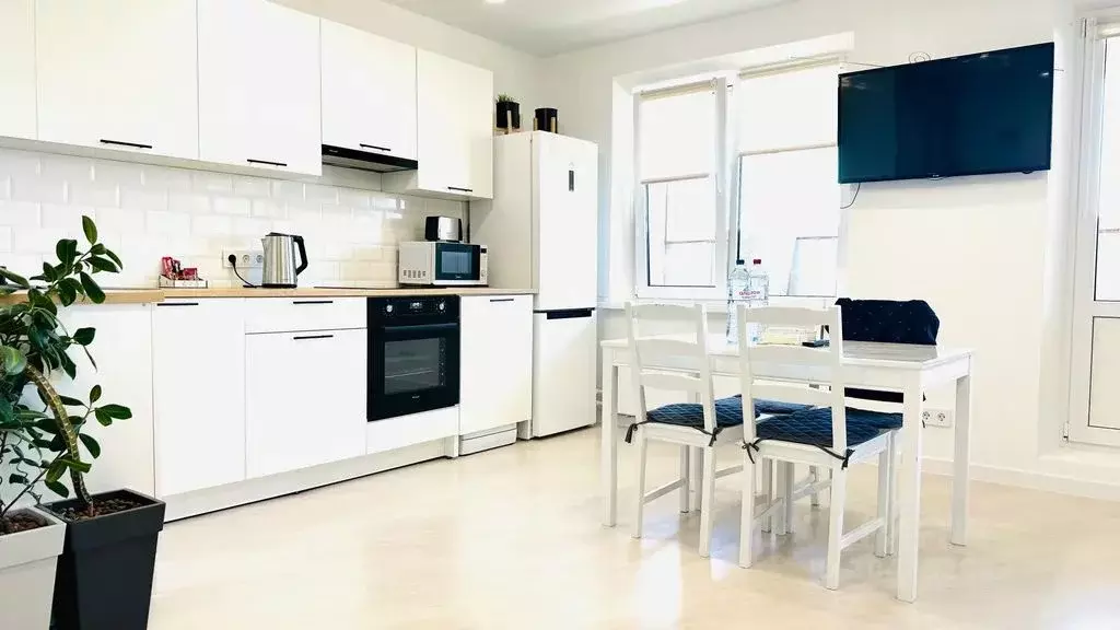 3-к кв. Волгоградская область, Волгоград ул. Тимирязева, 35 (70.0 м) - Фото 1