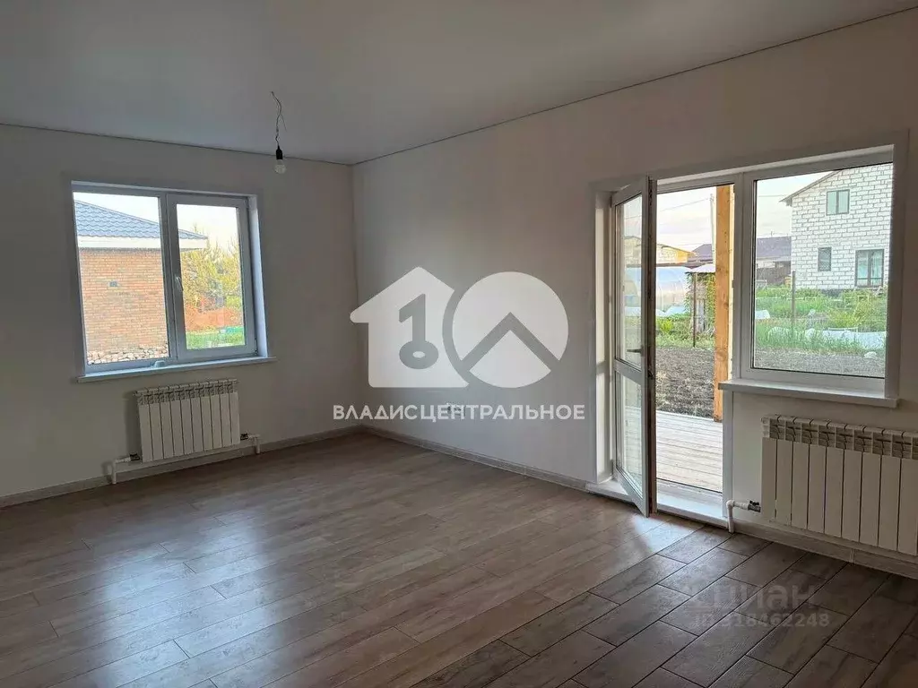 Дом в Новосибирская область, Бердск ул. Красивая, 10 (130 м) - Фото 1