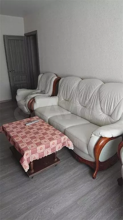 1-к. квартира, 42 м, 1/5 эт. - Фото 1