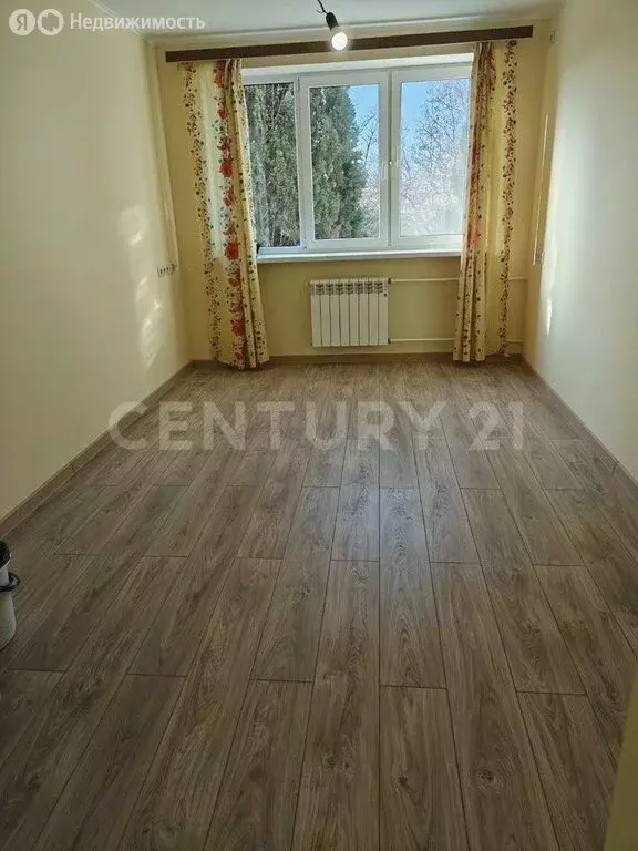 1к в 5-комнатной квартире (13.6 м) - Фото 0