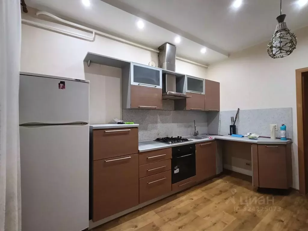 3-к кв. Челябинская область, Челябинск ул. Дегтярева, 57 (74.0 м) - Фото 2