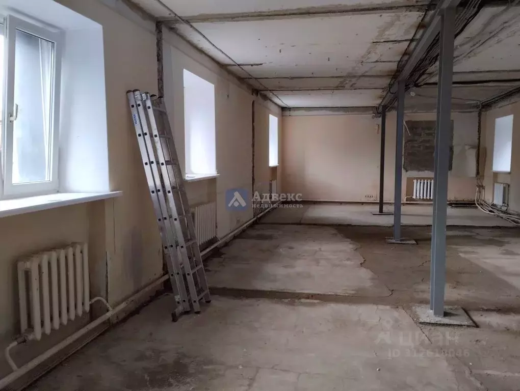 Помещение свободного назначения в Тюменская область, Тюмень ул. ... - Фото 2