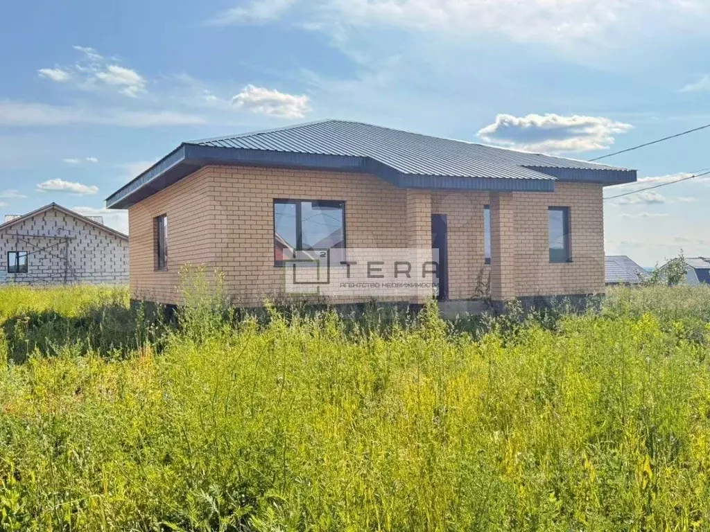 Дом в Башкортостан, Иглинский район, Акбердинский сельсовет, с. ... - Фото 2