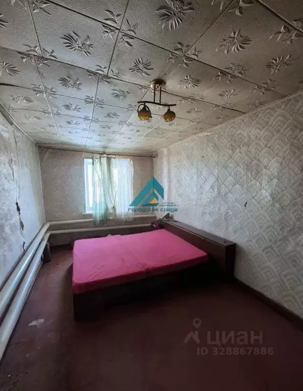 Дом в Оренбургская область, Оренбургский район, Пугачевский сельсовет, ... - Фото 1