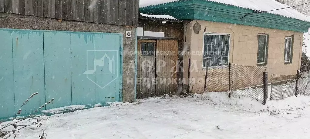 Дом в Кемеровская область, Топки ул. Чехова, 195 (60 м) - Фото 1