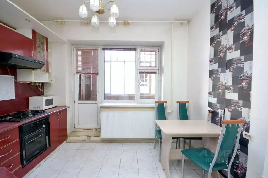 3-к кв. Саха (Якутия), Якутск Октябрьская ул., 27/6 (77.7 м) - Фото 1