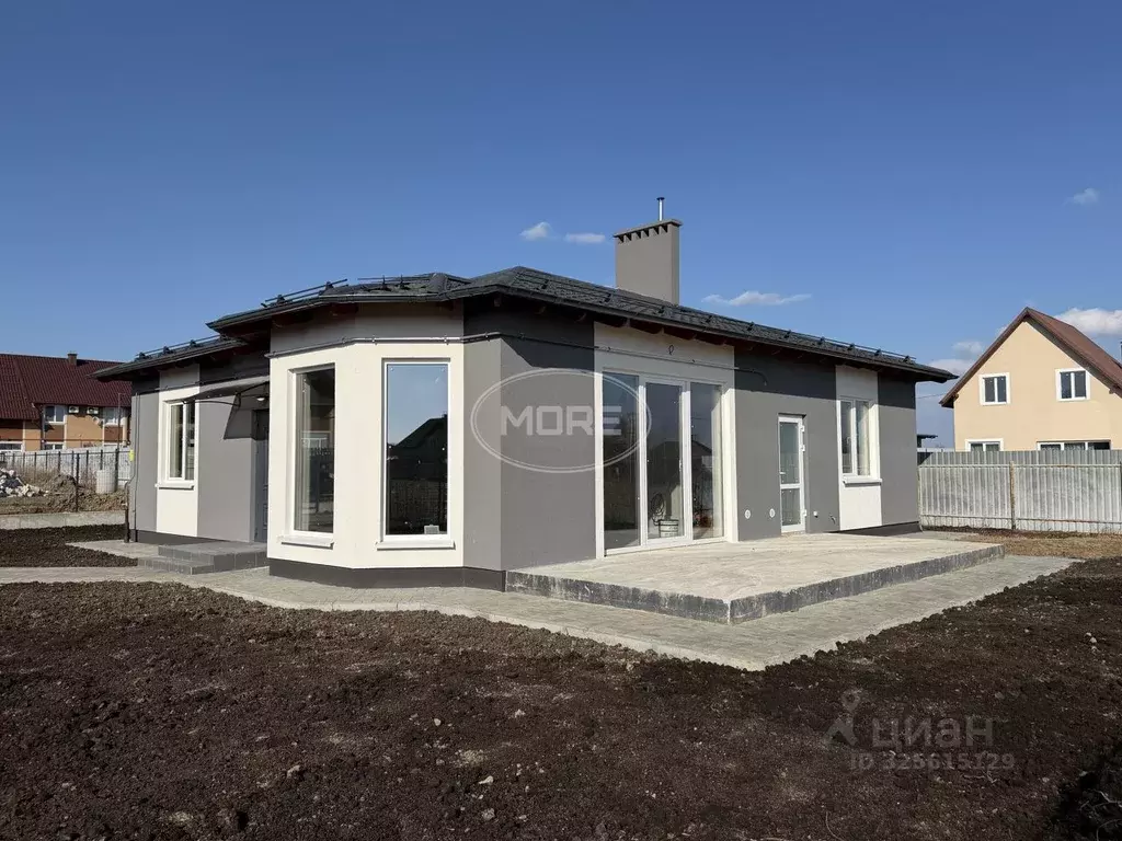 Дом в Калининградская область, Гурьевский муниципальный округ, пос. ... - Фото 1