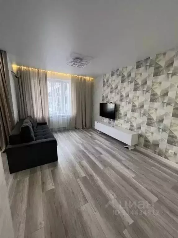 1-к кв. Татарстан, Казань ул. Сабира Ахтямова, 1к2 (38.0 м) - Фото 0