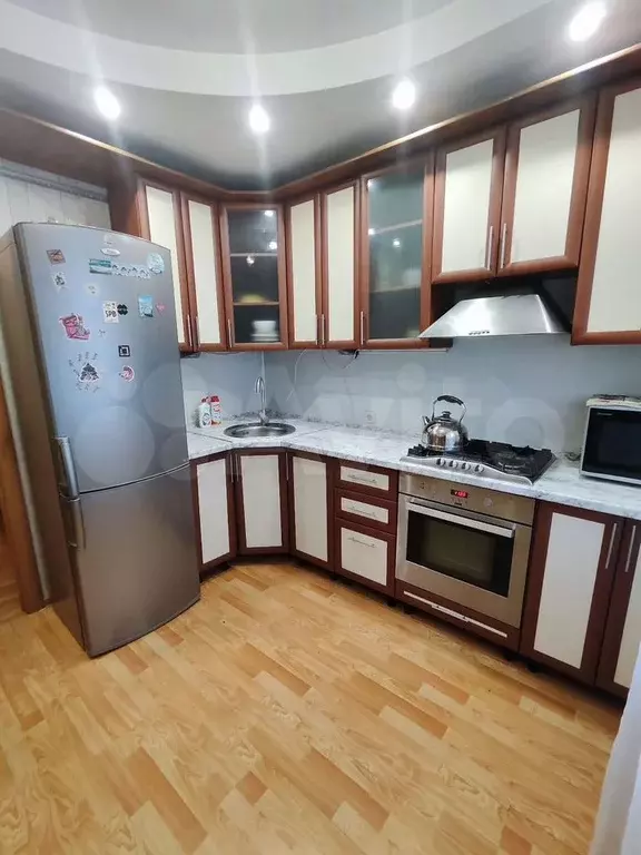 2-к. квартира, 60 м, 8/10 эт. - Фото 0