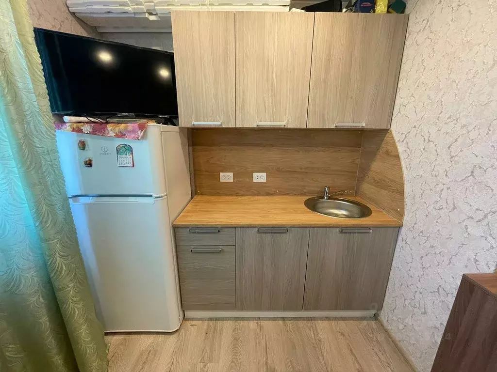 Комната Новгородская область, Великий Новгород ул. Космонавтов, 8 ... - Фото 1