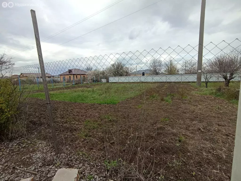 Участок в Ейск, СТ Виктория, 1-я улица (5 м) - Фото 1