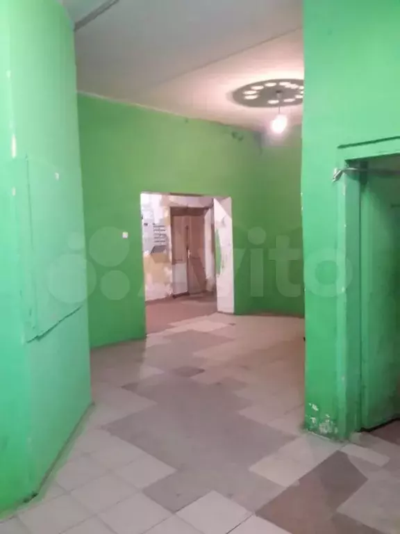 Комната 17 м в 5-к., 2/5 эт. - Фото 1