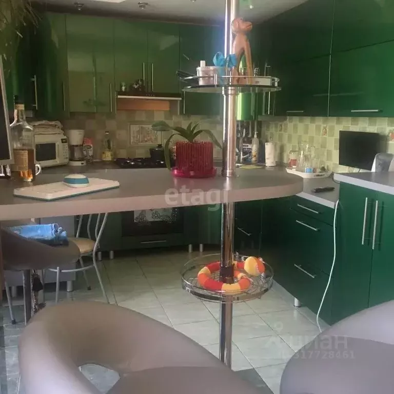 3-к кв. Крым, Красноперекопск 10-й мкр, 33 (68.4 м) - Фото 1