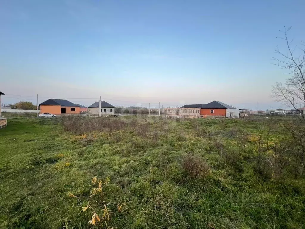 Участок в Ингушетия, Сунженский район, Троицкая ст-ца ул. 8 Марта ... - Фото 1