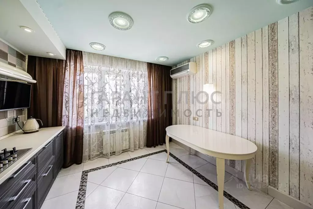 3-к кв. Липецкая область, Липецк бул. Имени Павла Шубина, 13 (91.0 м) - Фото 2