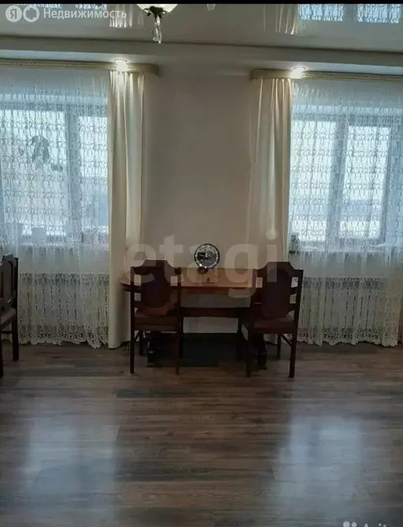 Дом в село Абатское, улица Менделеева (120 м) - Фото 1