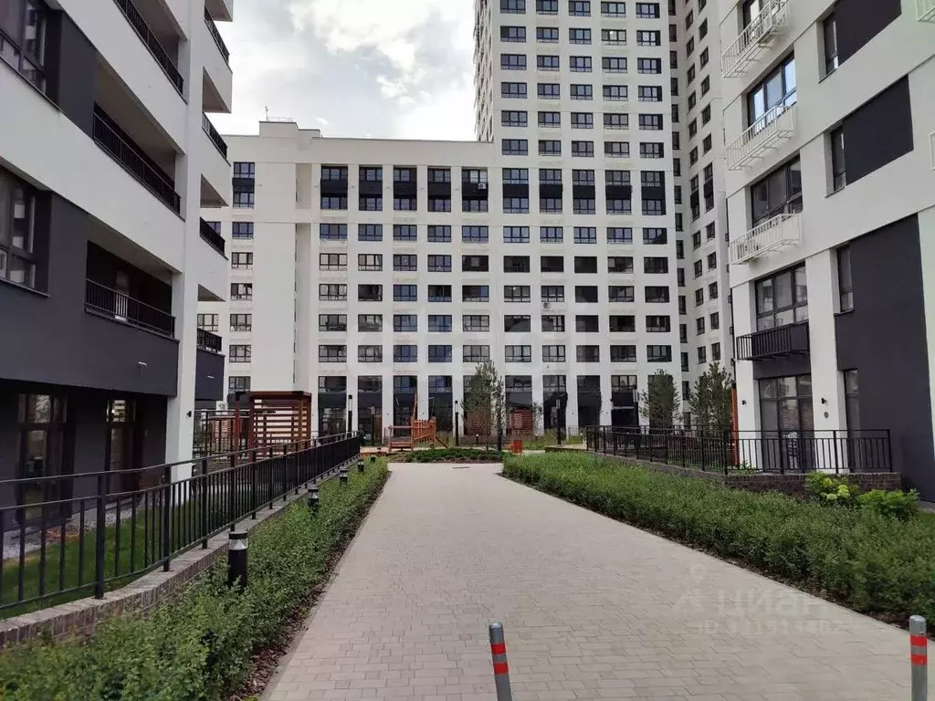 Студия Тюменская область, Тюмень ул. Василия Малкова, 10 (28.4 м) - Фото 1