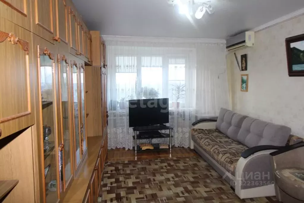 2-к кв. Адыгея, Тахтамукайский район, Энем пгт Красная ул., 17 (50.0 ... - Фото 1