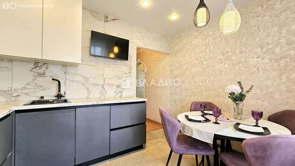 3-комнатная квартира: Липецк, улица А.Г. Стаханова, 24 (75 м) - Фото 1