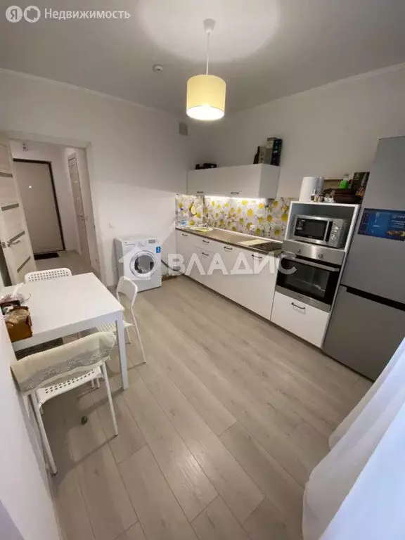 1-комнатная квартира: Тобольск, 10-й микрорайон, 72 (38 м) - Фото 0
