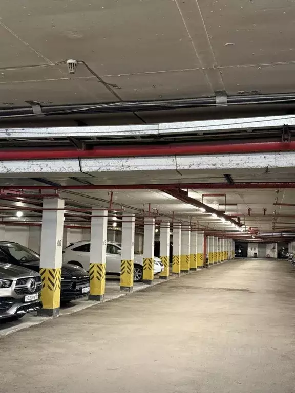 Гараж в Свердловская область, Екатеринбург ул. Красноармейская, 37 (15 ... - Фото 1