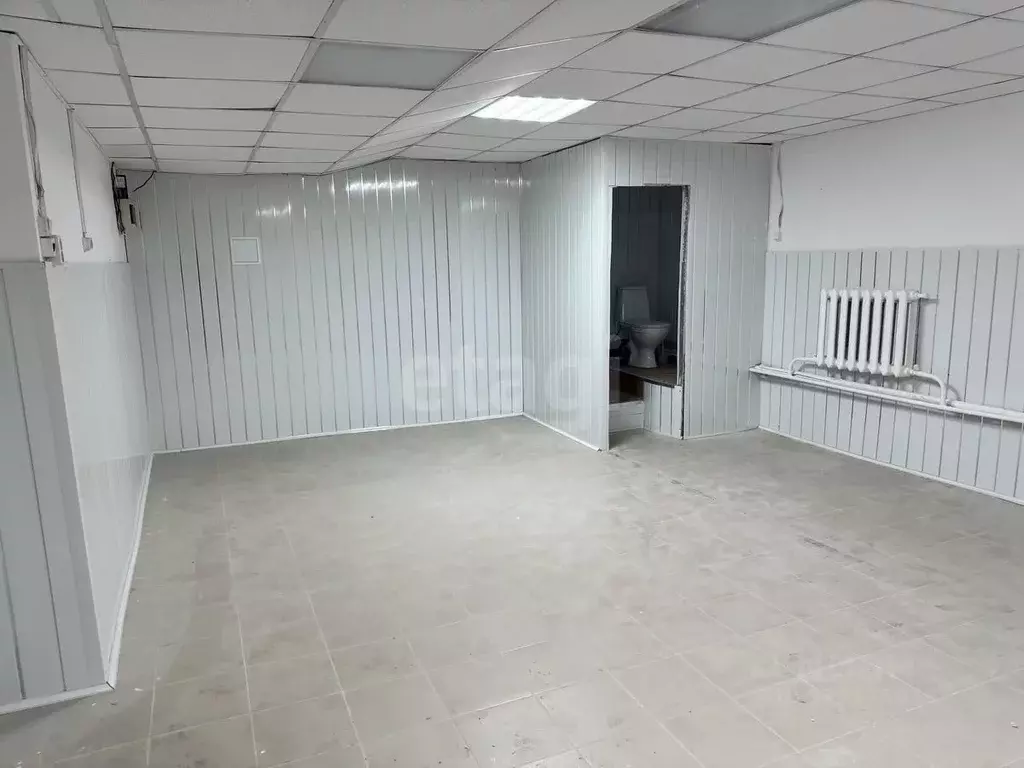 Помещение свободного назначения в Тюменская область, Тюмень ул. ... - Фото 1