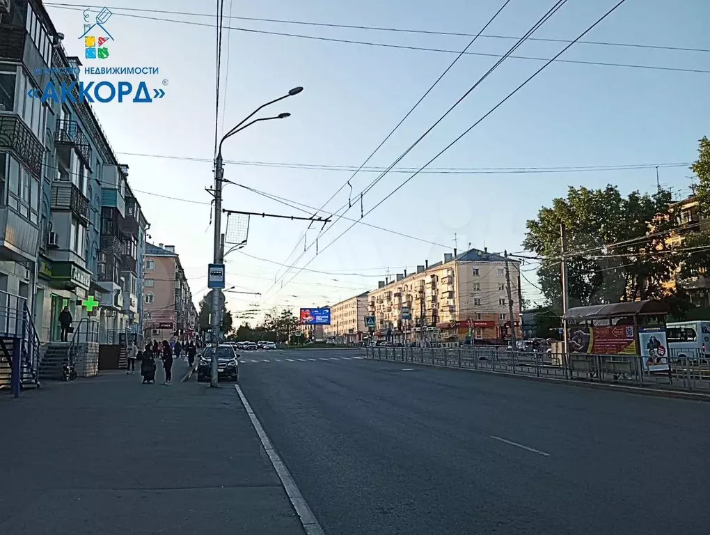 Комната 69 м в 6-к., 2/5 эт. - Фото 0