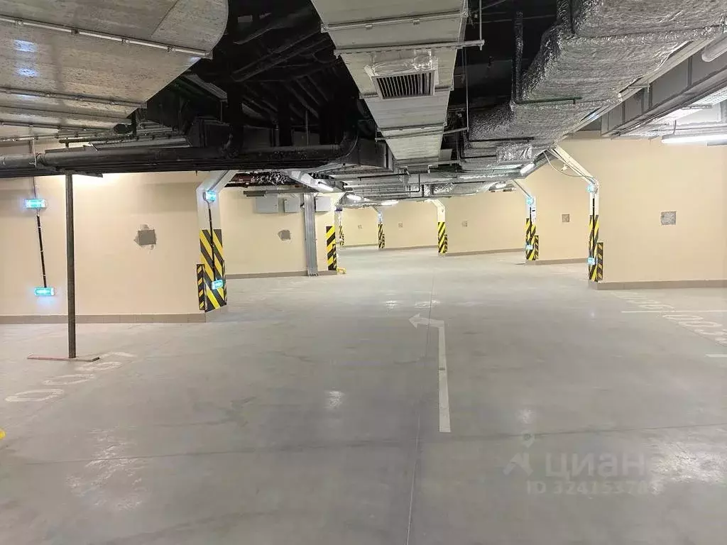 Гараж в Москва Староалексеевская ул., 5А (16 м) - Фото 1