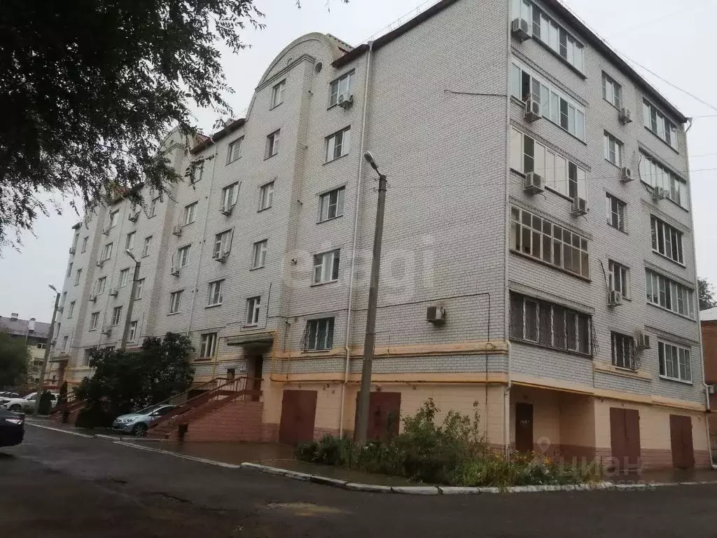 4-к кв. Астраханская область, Астрахань ул. Адмирала Нахимова, 48к2 ... - Фото 1