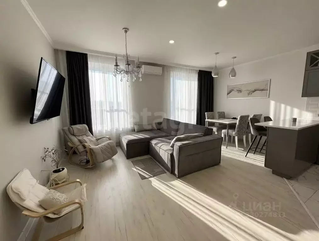 2-к кв. Татарстан, Казань ул. Оренбургский Тракт, 4Б (63.5 м) - Фото 1