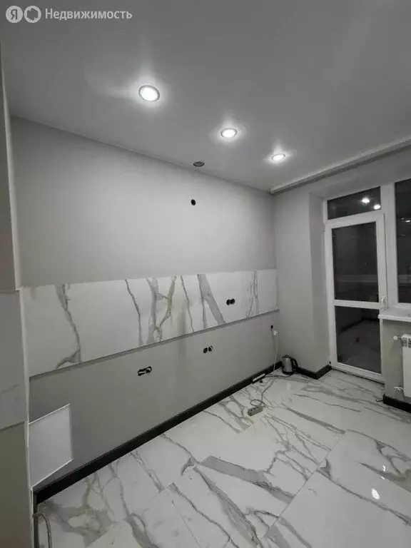 1-комнатная квартира: Омск, улица Конева, 40 (38 м) - Фото 2