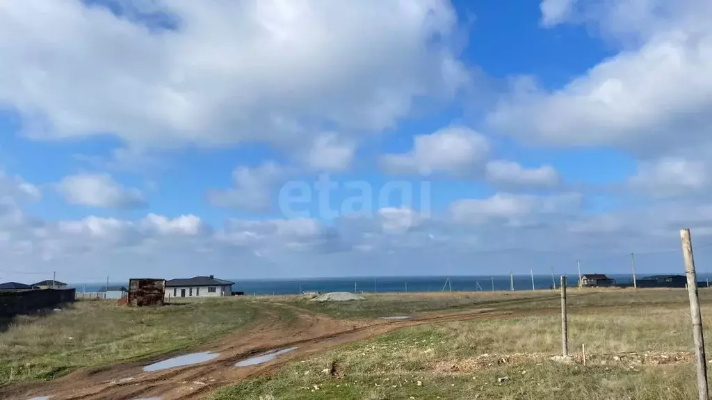 Участок в Крым, Черноморский район, с. Межводное ул. Тарханкутская, 2К ... - Фото 0