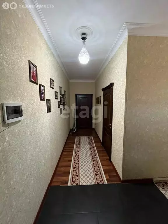 2-комнатная квартира: Махачкала, улица Джамалутдина Атаева, 6 (67 м) - Фото 1