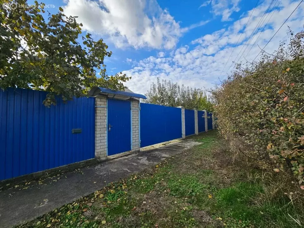 Дом в Абинск, Керченская улица (194 м) - Фото 1