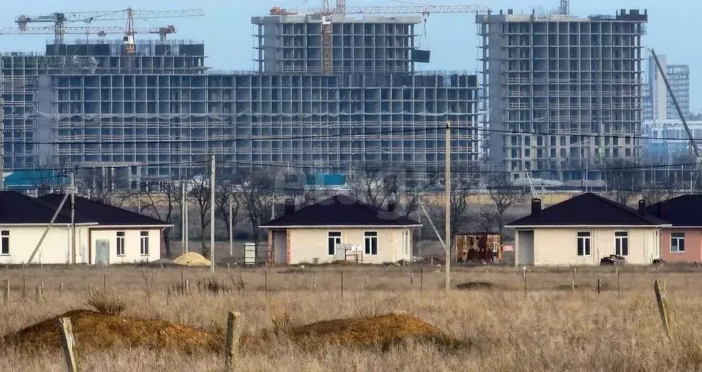 Участок в Крым, Сакский район, с. Уютное, Уютная Гавань мкр  (8.2 ... - Фото 0