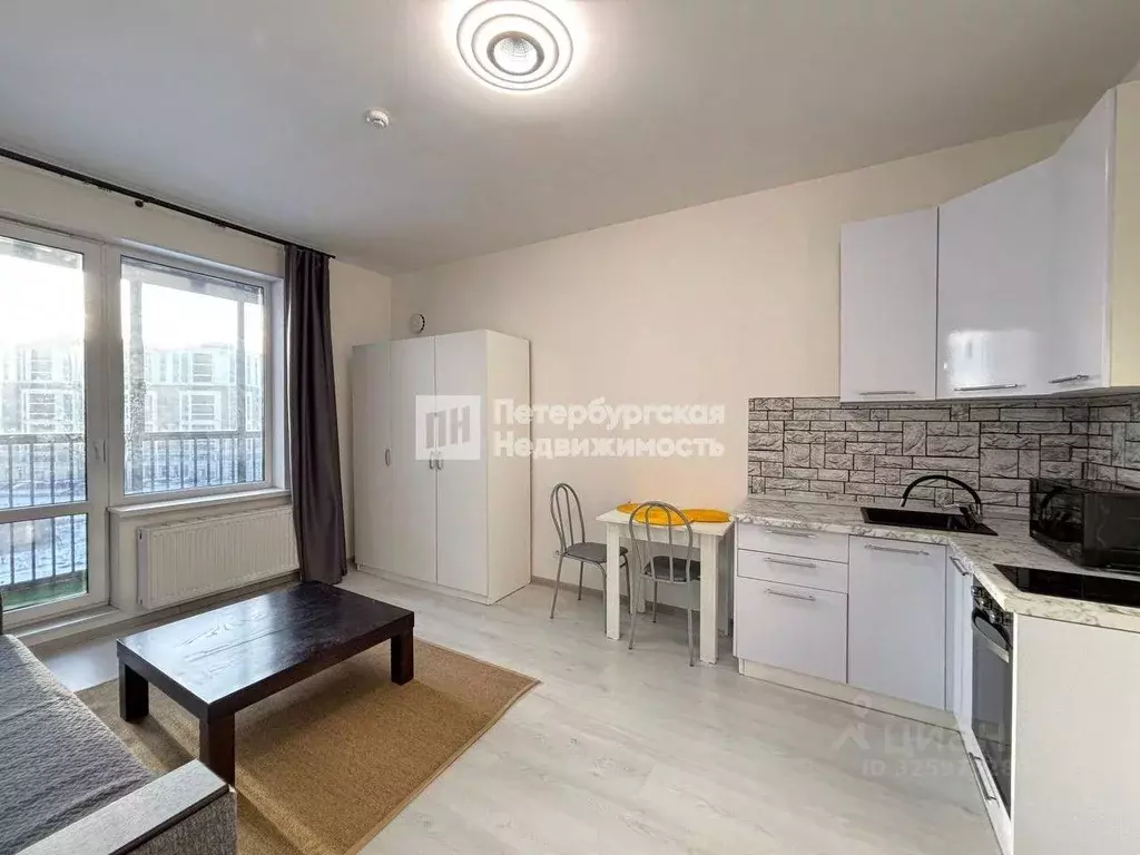 Студия Санкт-Петербург ул. Верхне-Каменская, 11к1 (25.2 м) - Фото 0