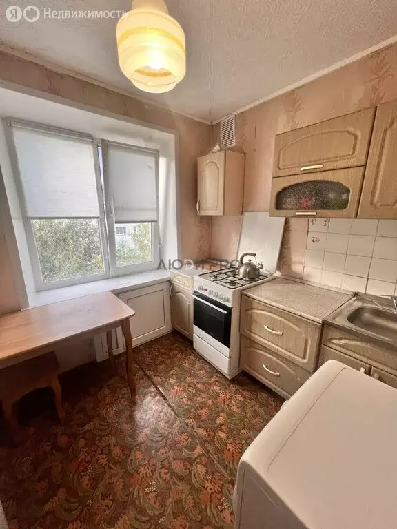 3-комнатная квартира: Саратов, улица имени Осипова, 28 (58.7 м) - Фото 0