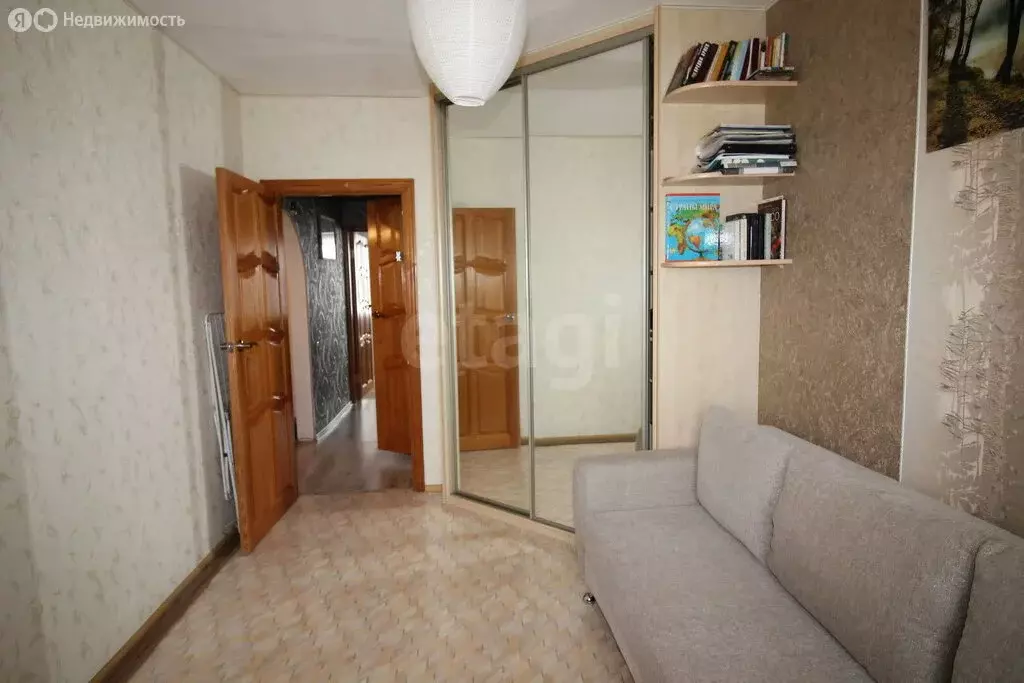 3-комнатная квартира: Омск, улица Богдана Хмельницкого, 40 (67.5 м) - Фото 1