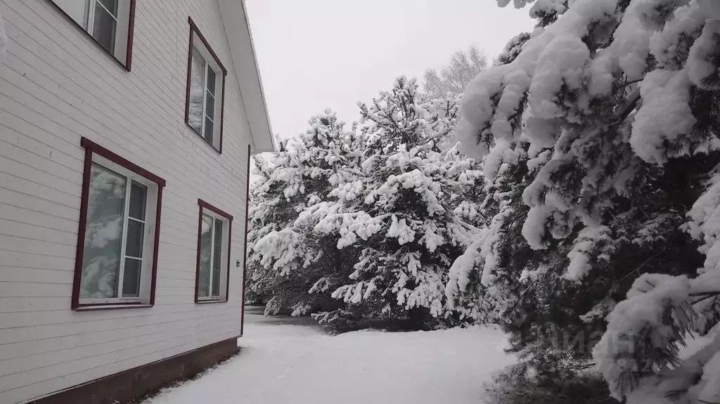 Дом в Псковская область, Печорский муниципальный округ, д. Малая ... - Фото 1