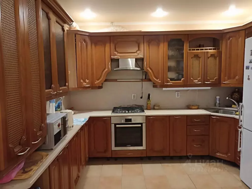 Дом в Ростовская область, Волгодонск Серебряный пер., 2 (230 м) - Фото 1