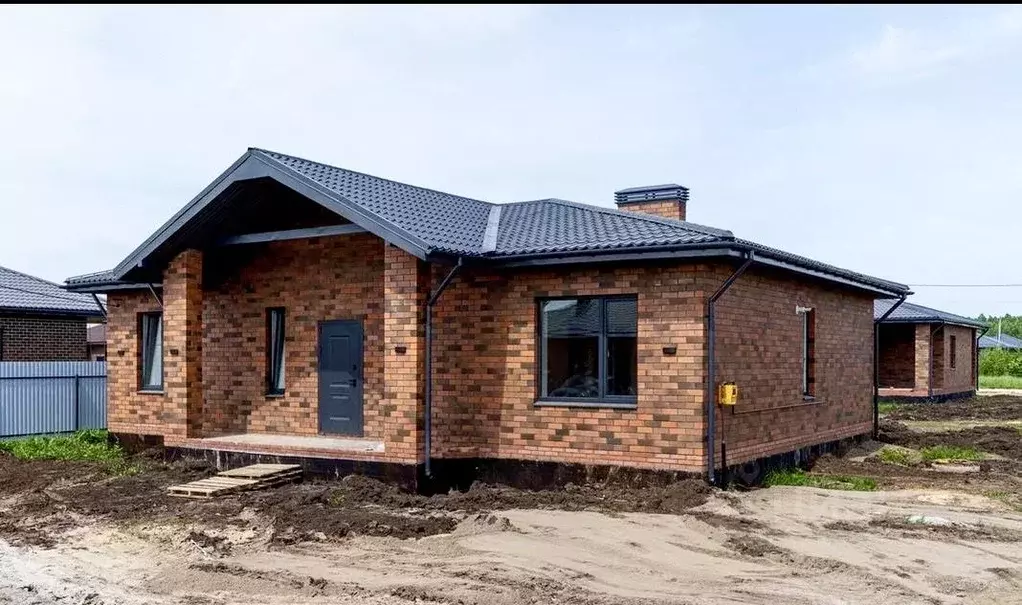 Дом в Татарстан, Лаишевский район, Егорьевское с/пос, д. Кзыл-Иль, ... - Фото 1