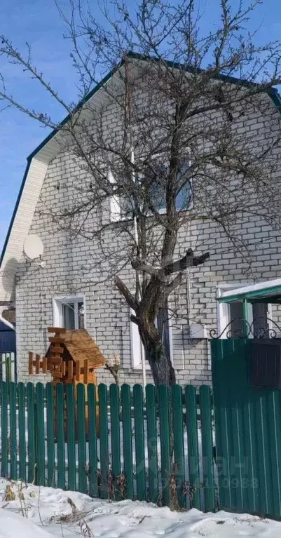 Дом в Брянская область, Жуковка Коммунальная ул. (180 м) - Фото 1